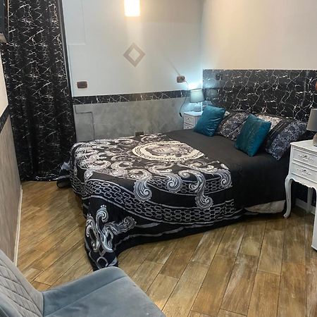 Vacanze Da Angela - Orto Botanico 那不勒斯 外观 照片